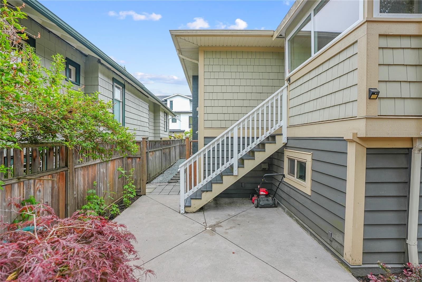 2112 Pentland Rd, Oak Bay, BC