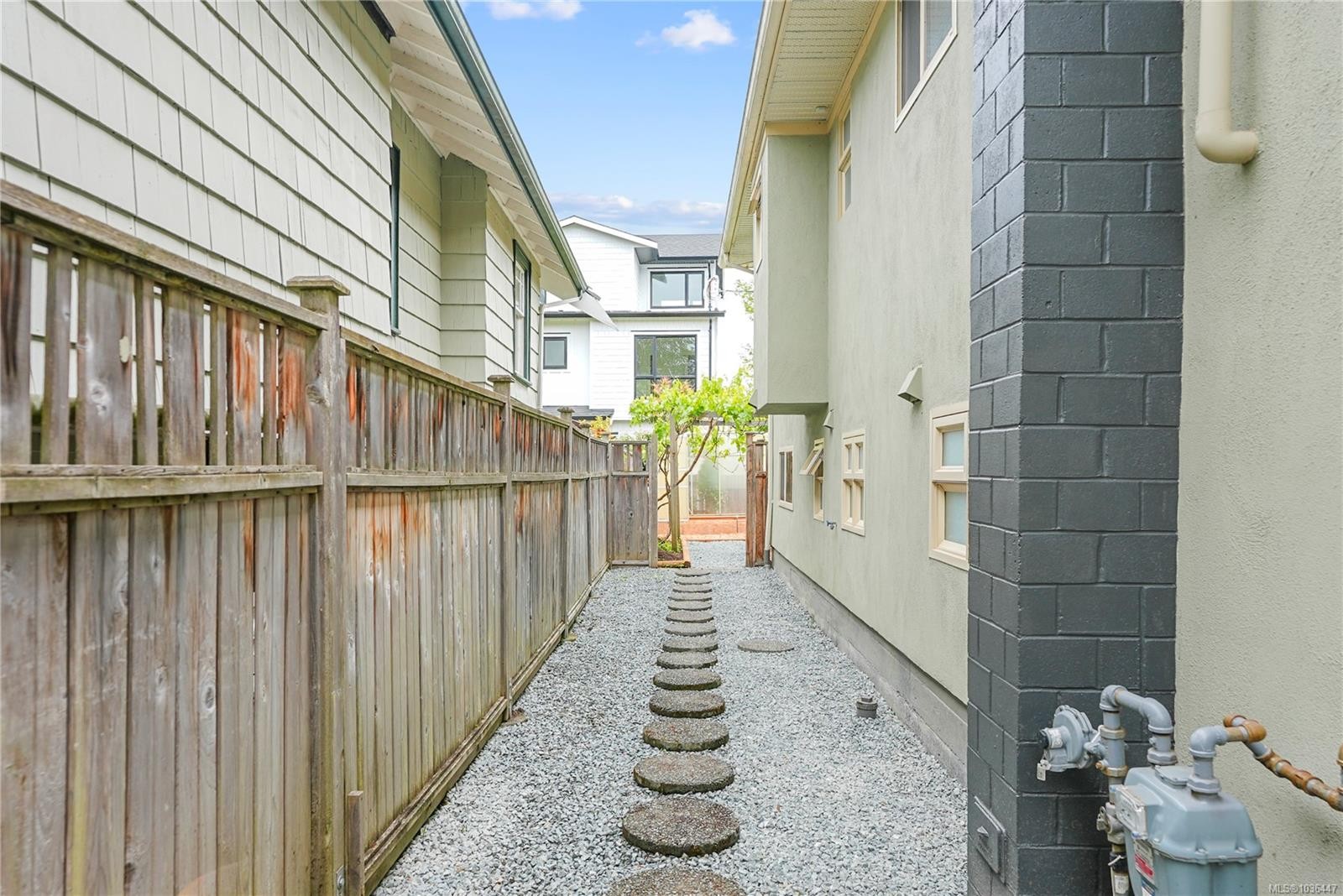 2112 Pentland Rd, Oak Bay, BC
