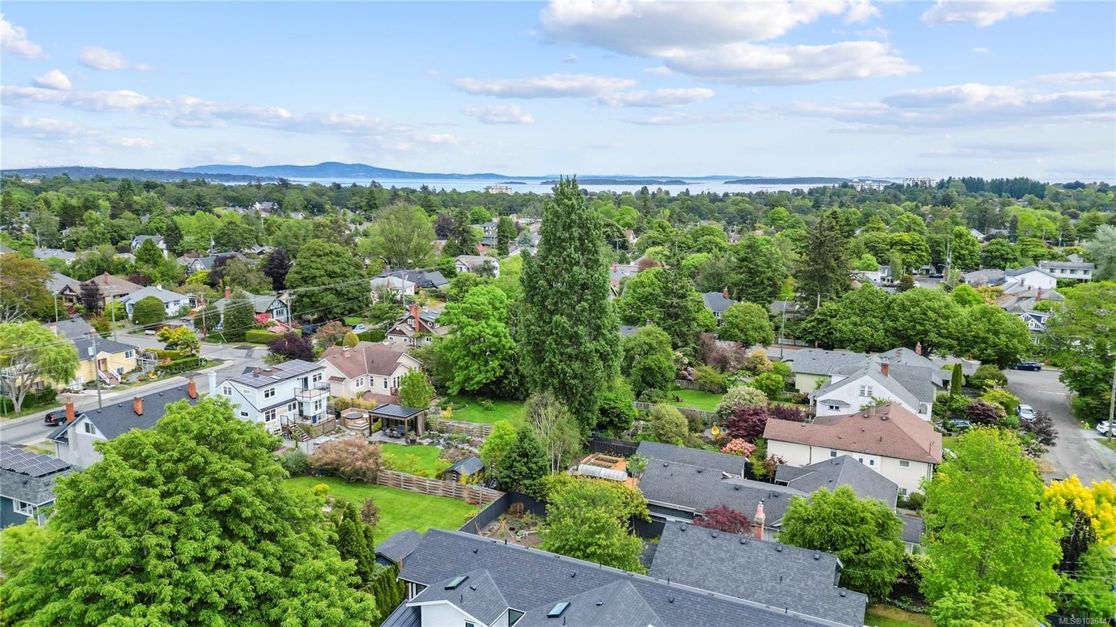 2112 Pentland Rd, Oak Bay, BC