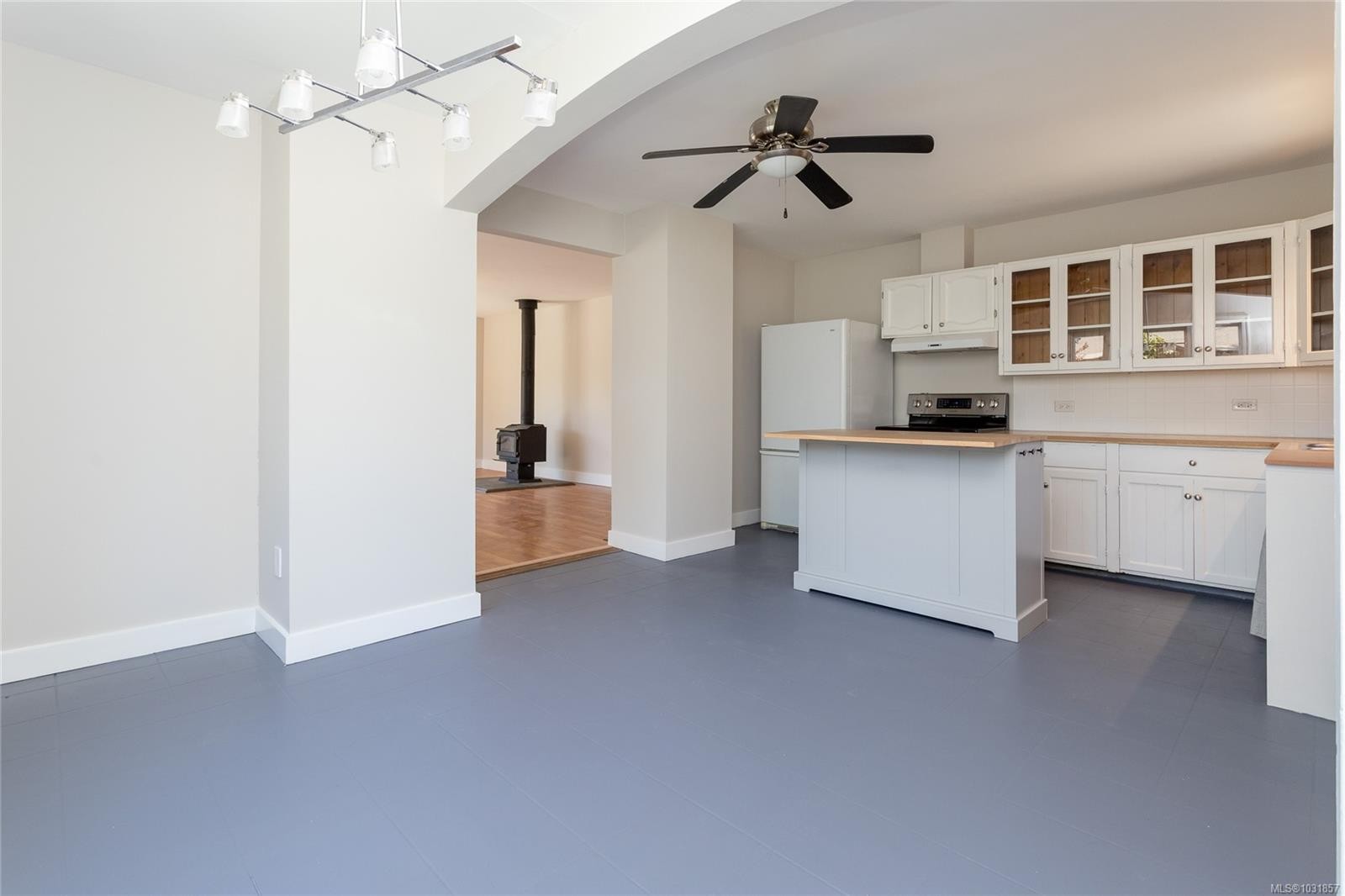 3590 Garland Ave, Cobble Hill, BC