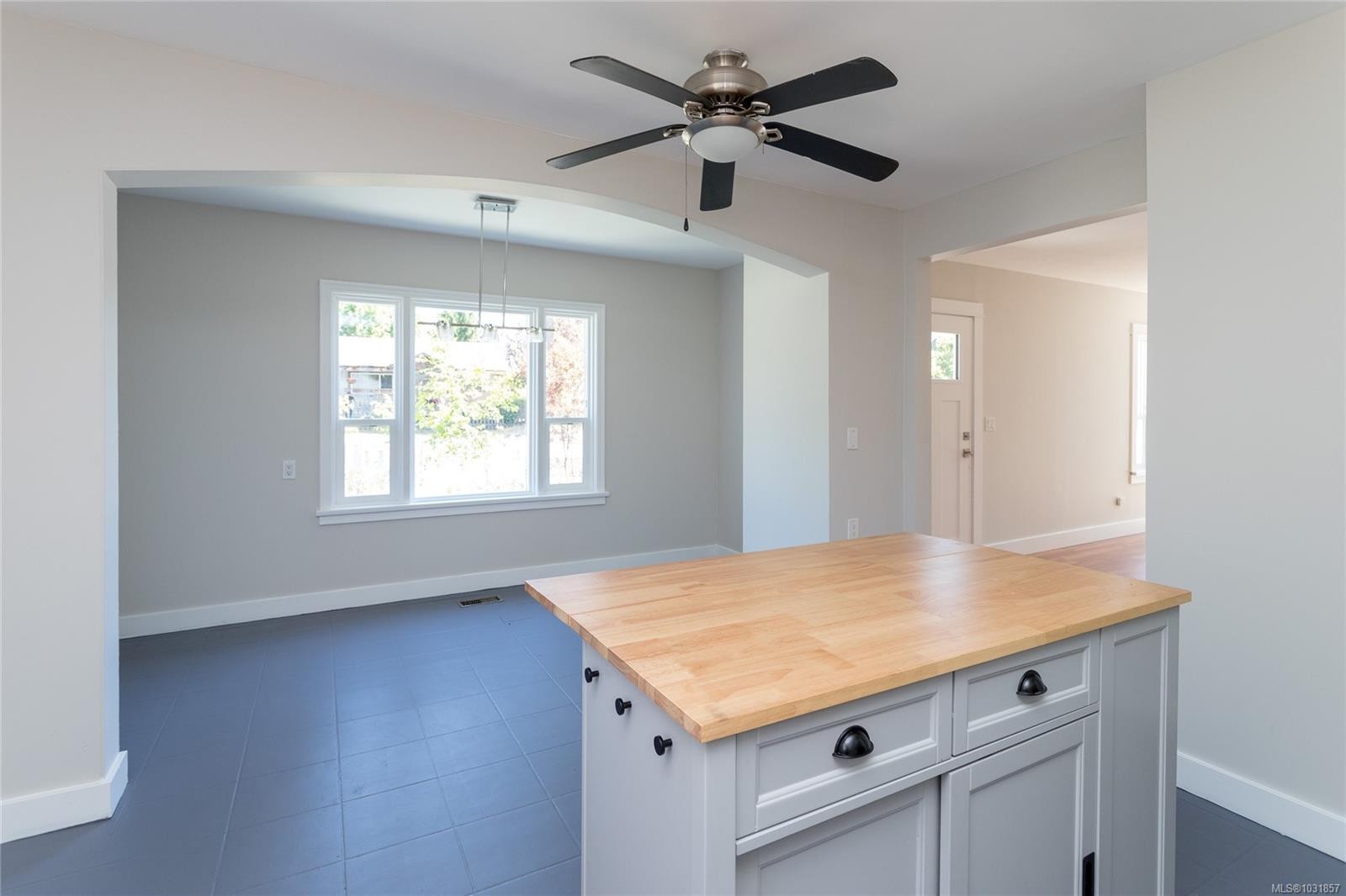 3590 Garland Ave, Cobble Hill, BC