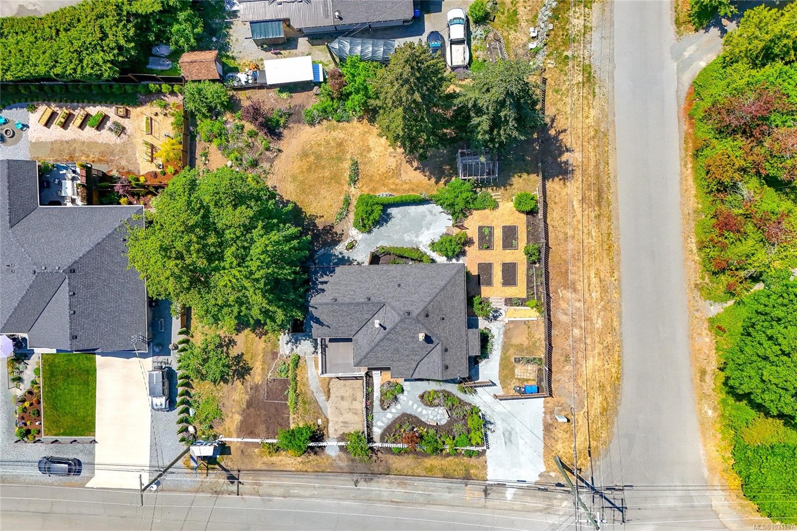 3590 Garland Ave, Cobble Hill, BC
