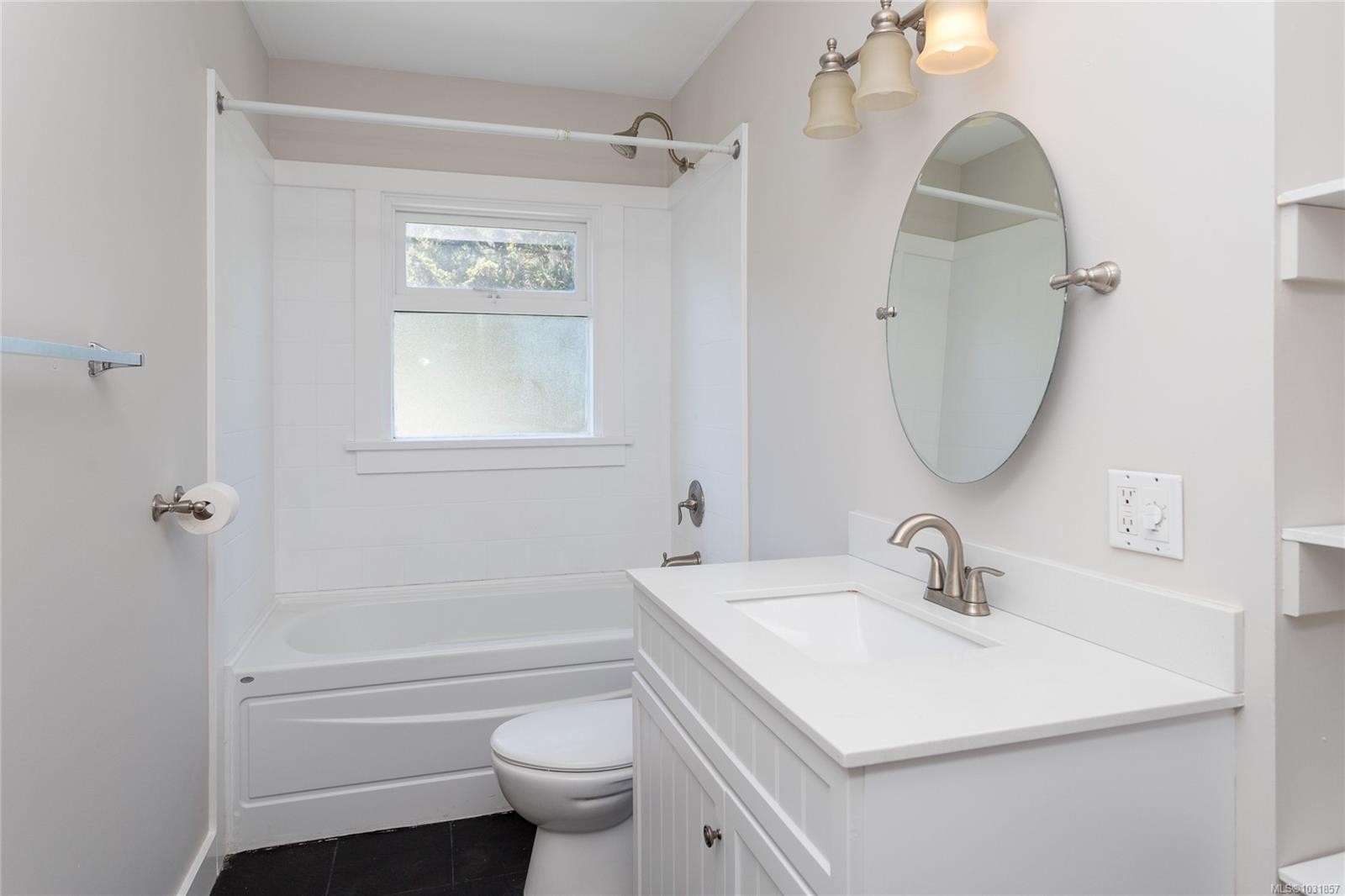 3590 Garland Ave, Cobble Hill, BC
