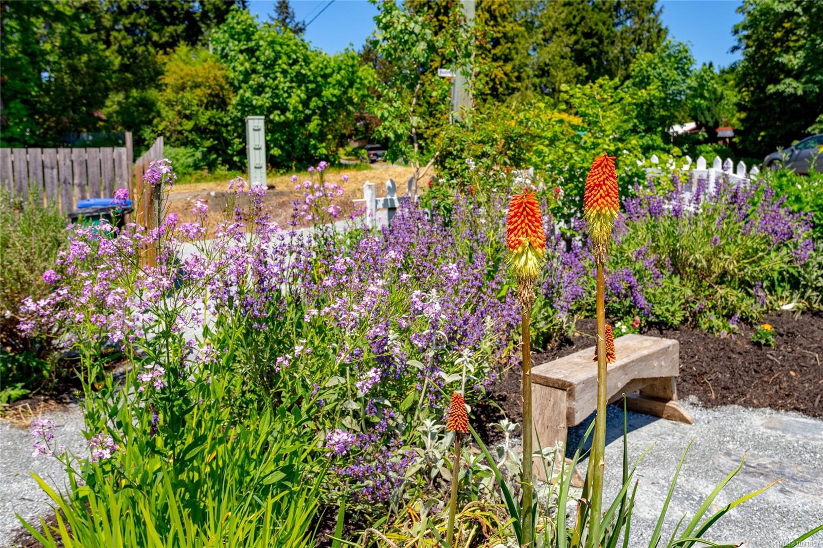 3590 Garland Ave, Cobble Hill, BC