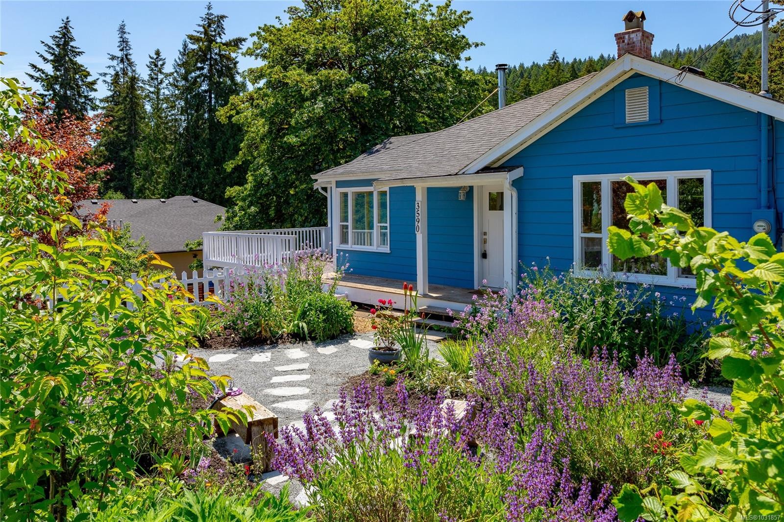 3590 Garland Ave, Cobble Hill, BC