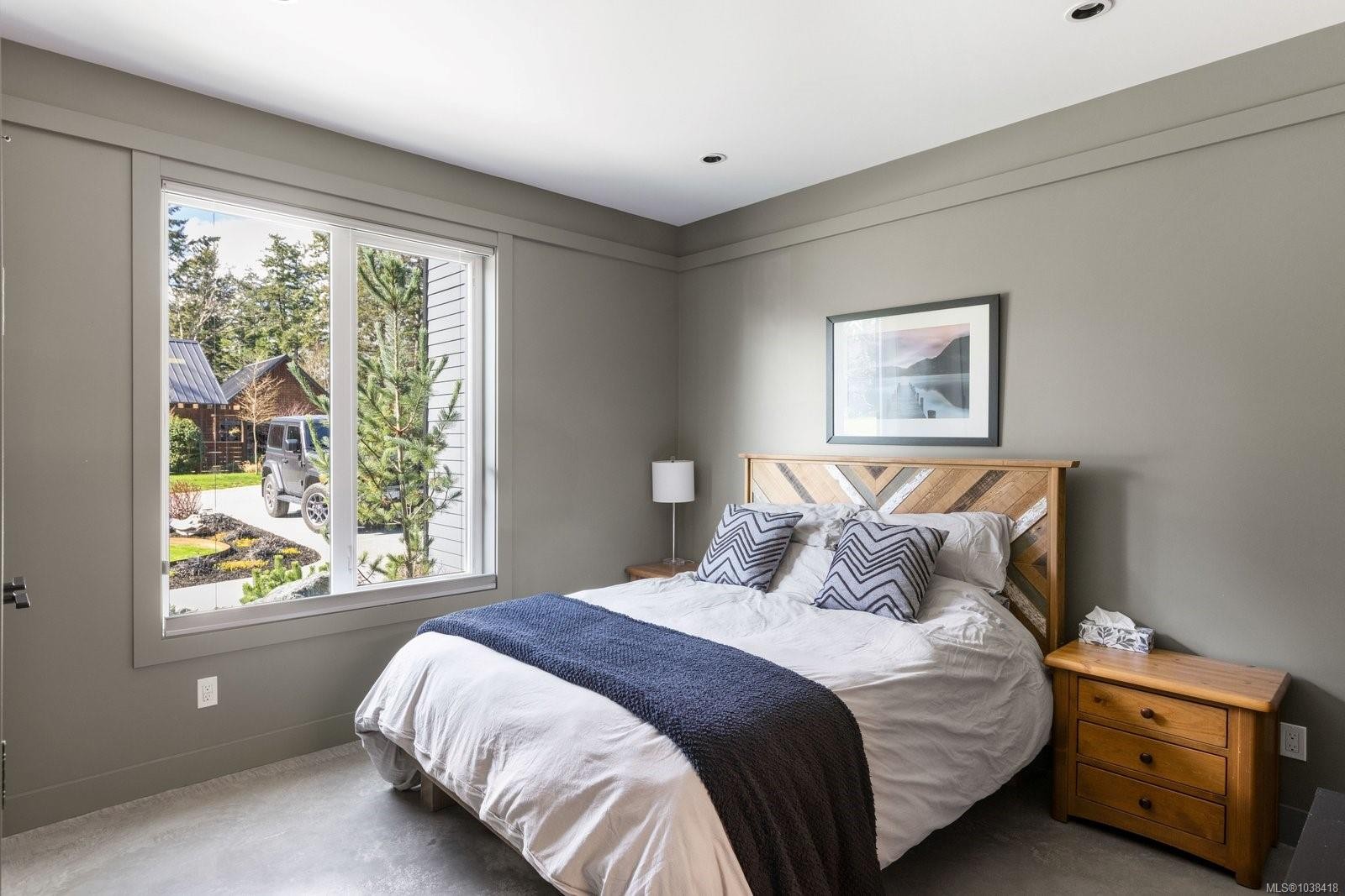 593 Downey Rd, North Saanich, BC