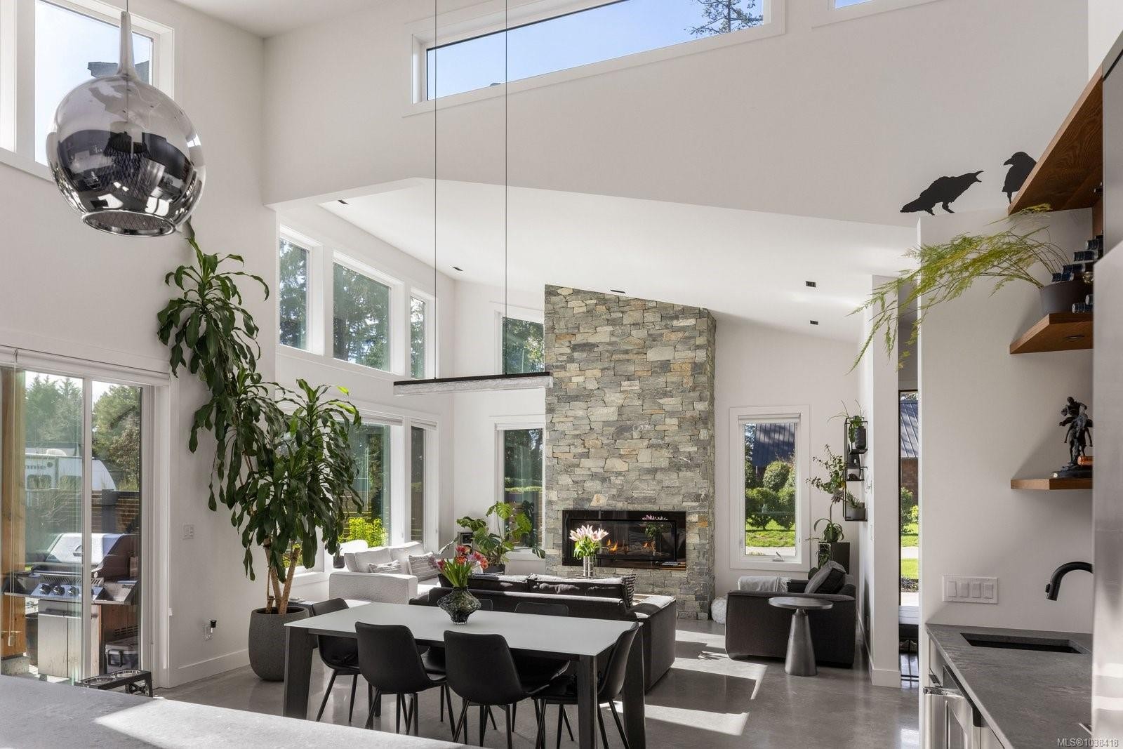 593 Downey Rd, North Saanich, BC
