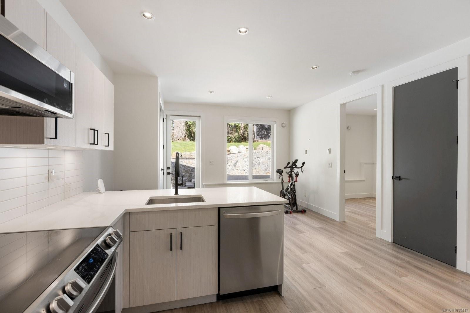 593 Downey Rd, North Saanich, BC