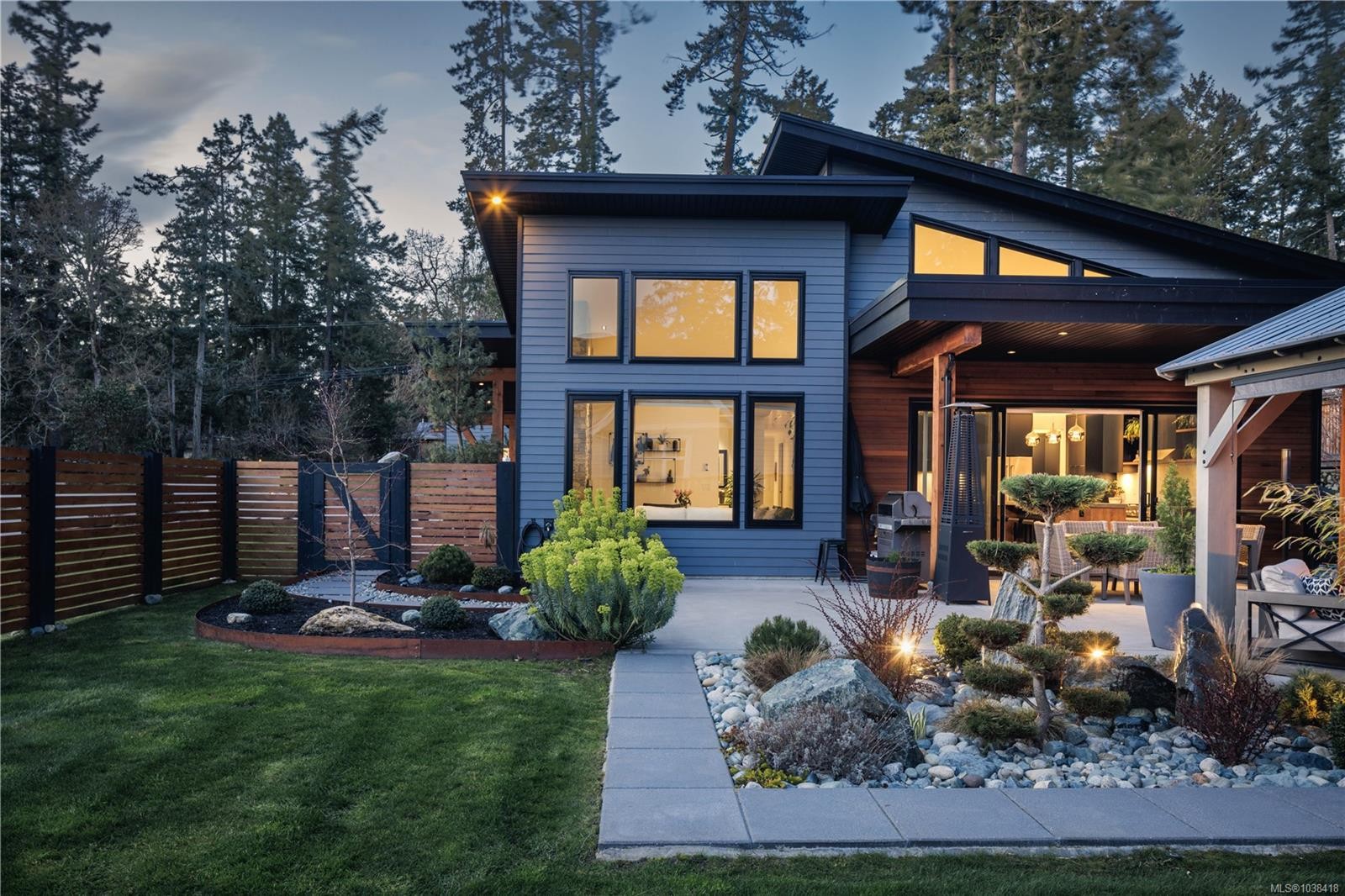 593 Downey Rd, North Saanich, BC