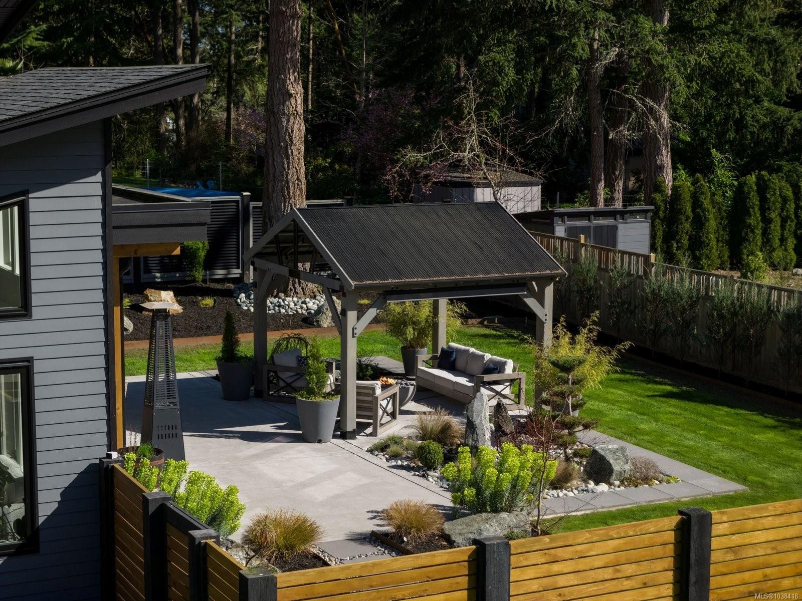 593 Downey Rd, North Saanich, BC