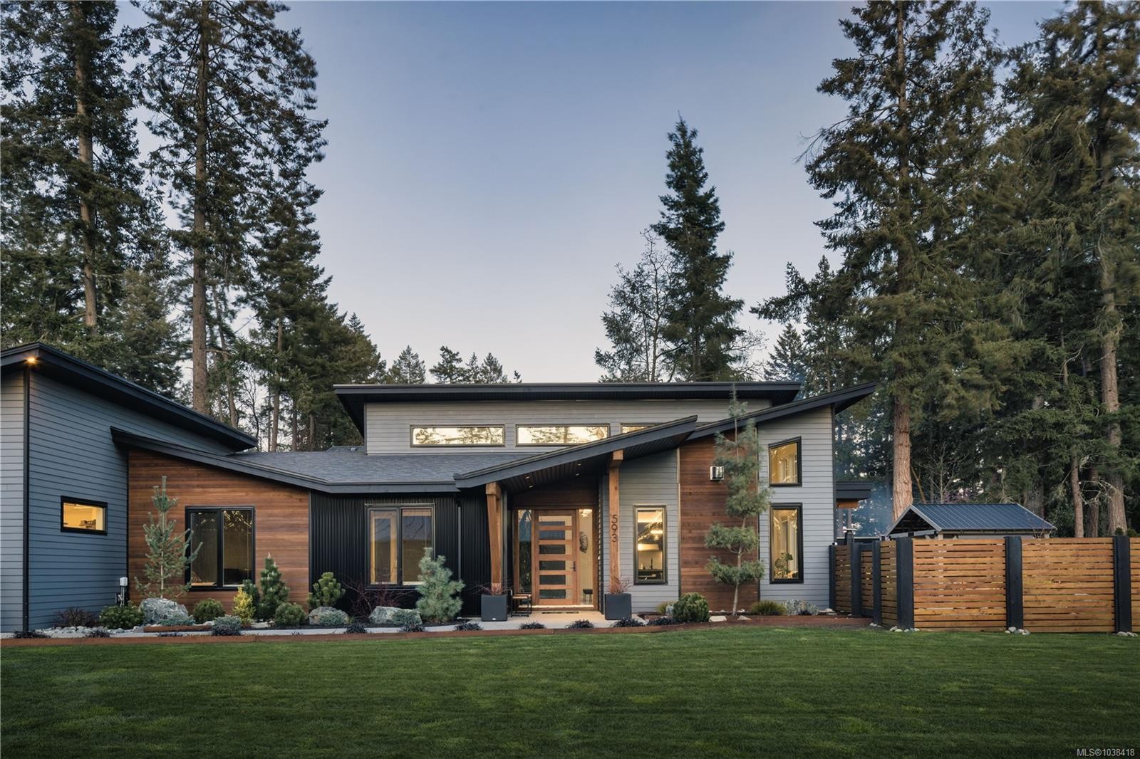 593 Downey Rd, North Saanich, BC