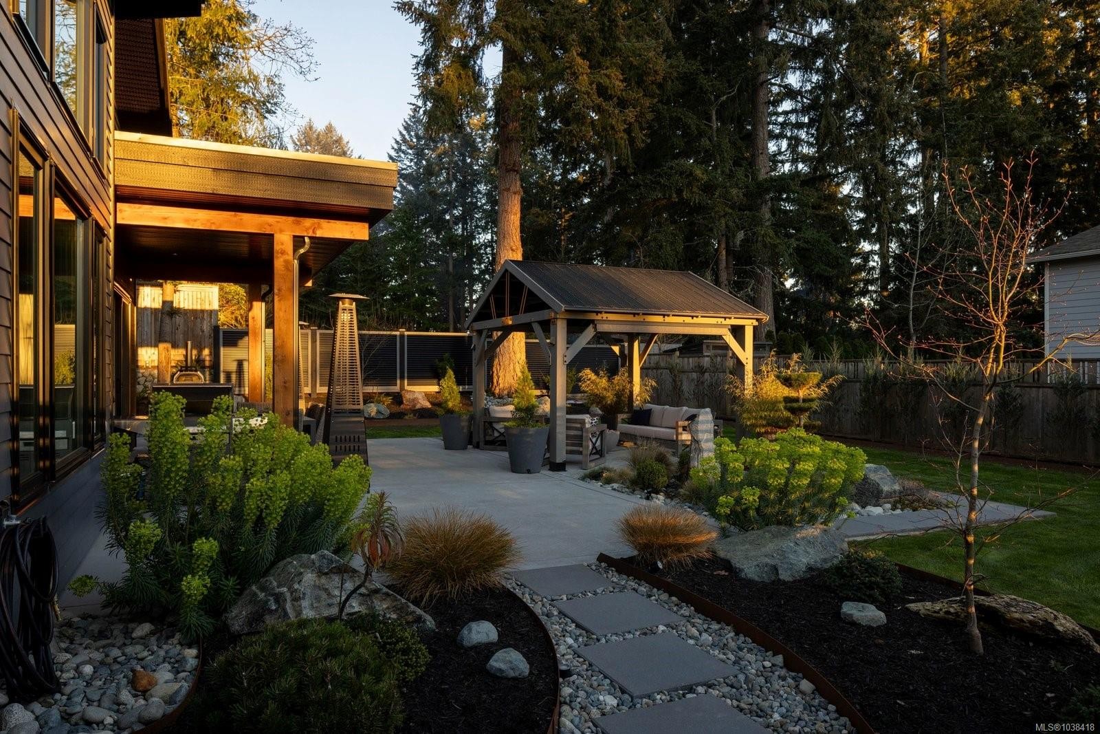 593 Downey Rd, North Saanich, BC