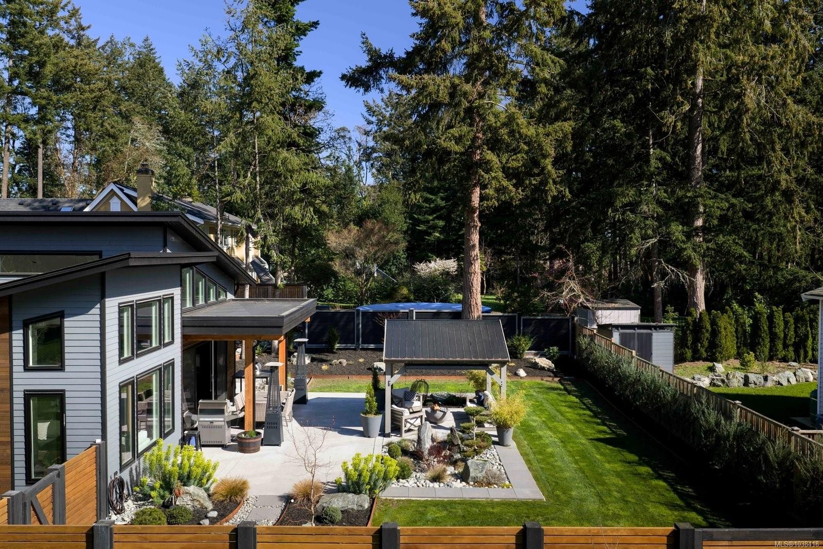 593 Downey Rd, North Saanich, BC