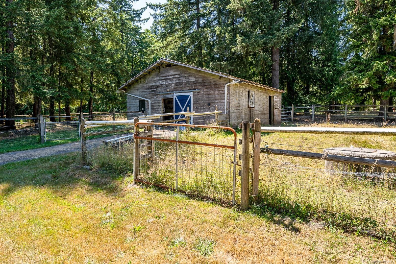 2468 Endall Rd, Black Creek, BC