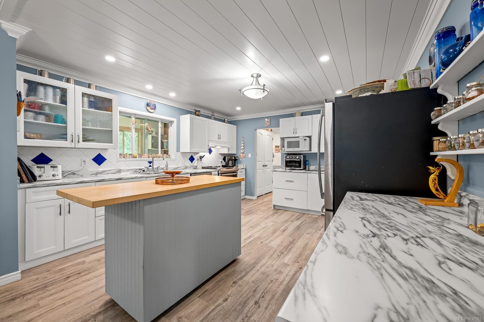 2468 Endall Rd, Black Creek, BC
