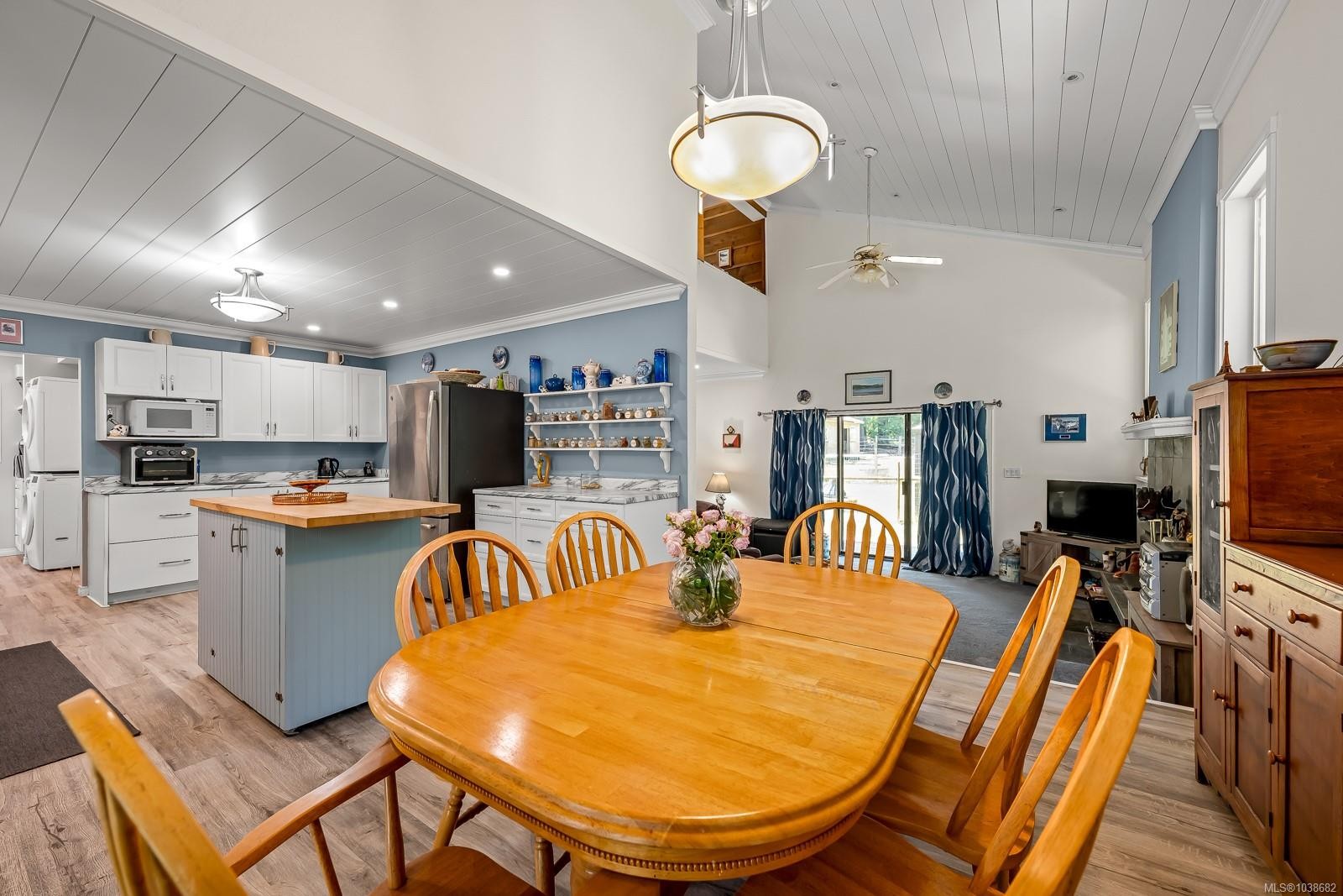 2468 Endall Rd, Black Creek, BC