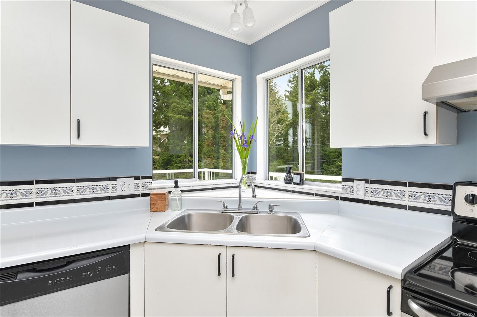 7000 Maple Park Terr, Sooke, BC