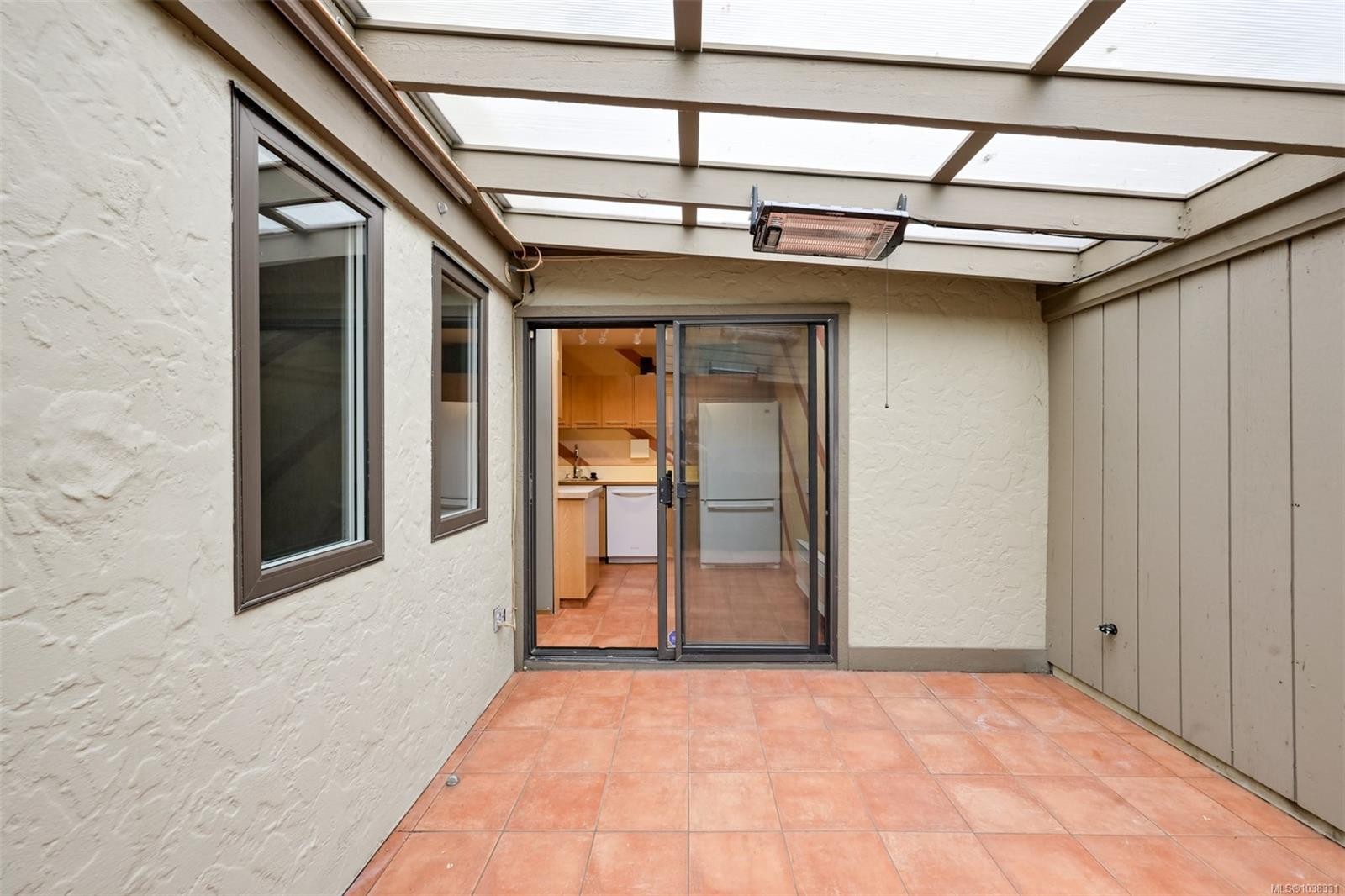 558 Dallas Rd, Victoria, BC - Outdoor With Exterior