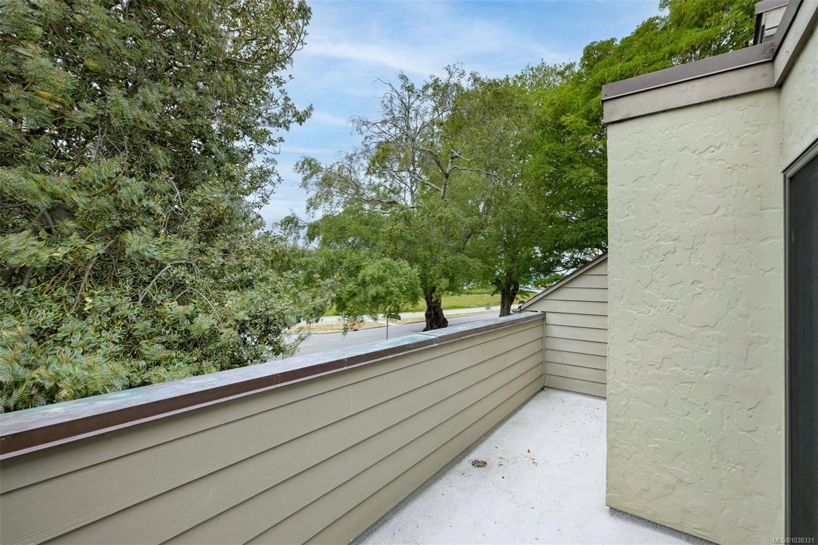 558 Dallas Rd, Victoria, BC - Outdoor