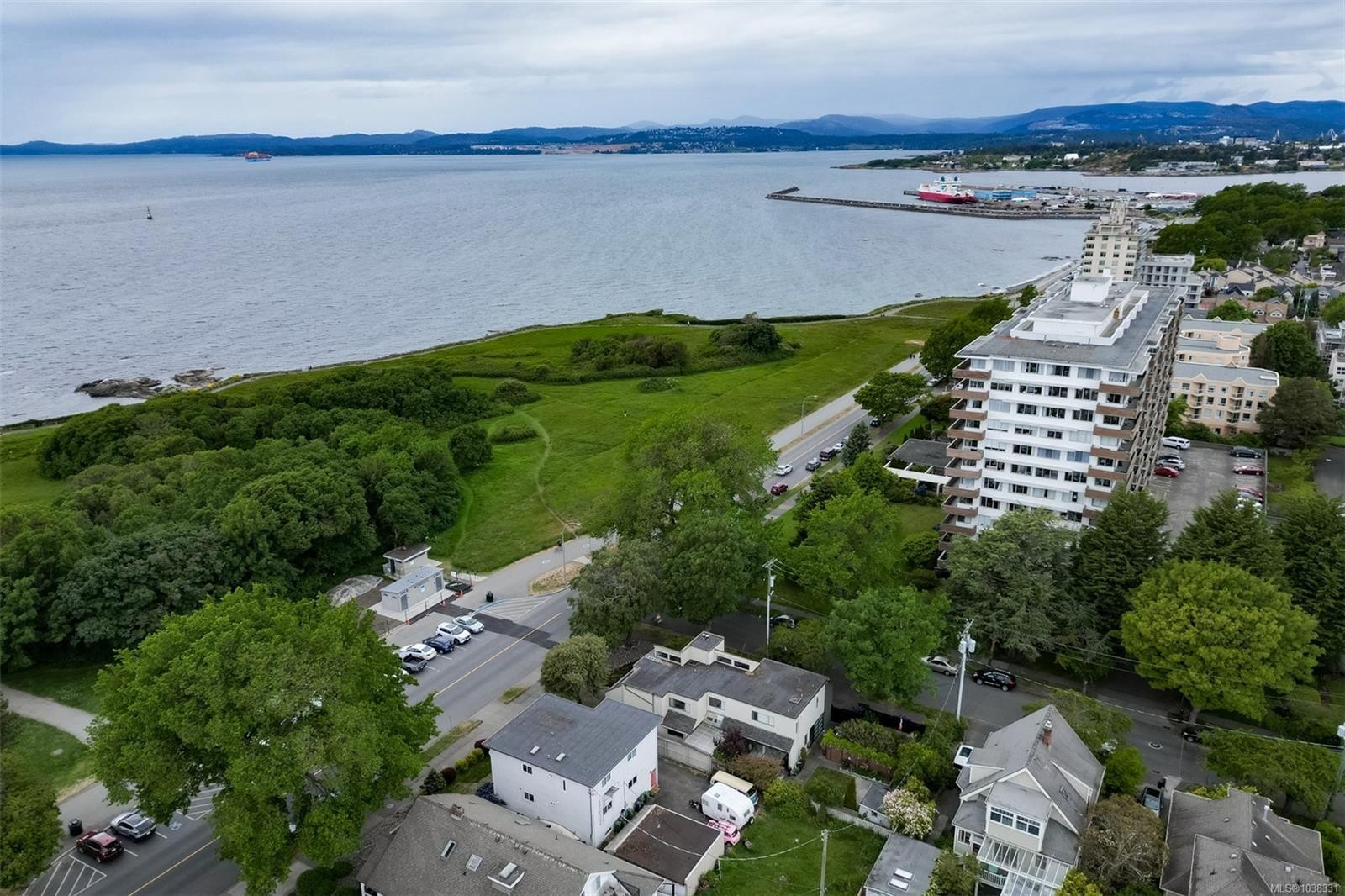 558 Dallas Rd, Victoria, BC - Outdoor With Body Of Water With View