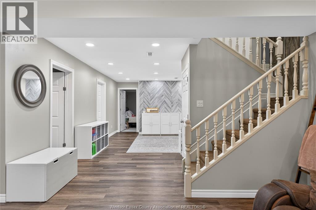 8492 Jerome, Windsor, ON - Indoor Photo Showing Other Room