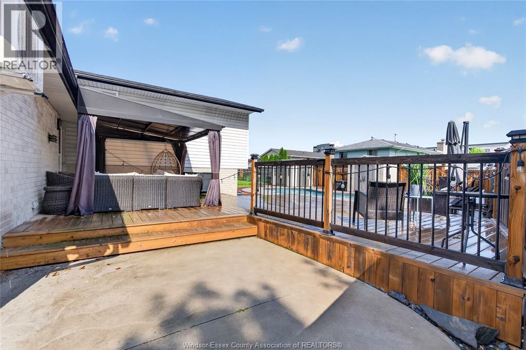 8492 Jerome, Windsor, ON - Outdoor With Exterior