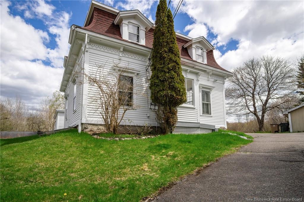 697 Bay St, Saint John, NB