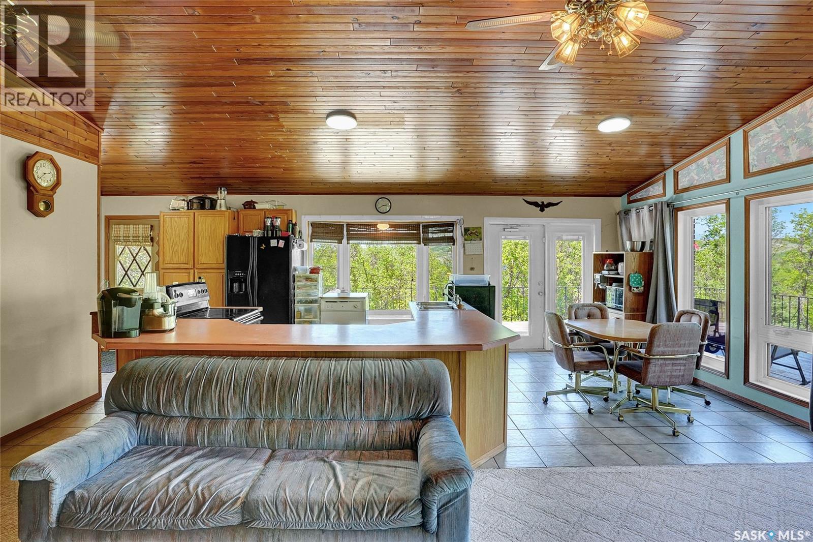 701 Tatanka Drive, Buffalo Pound Lake, SK - Indoor