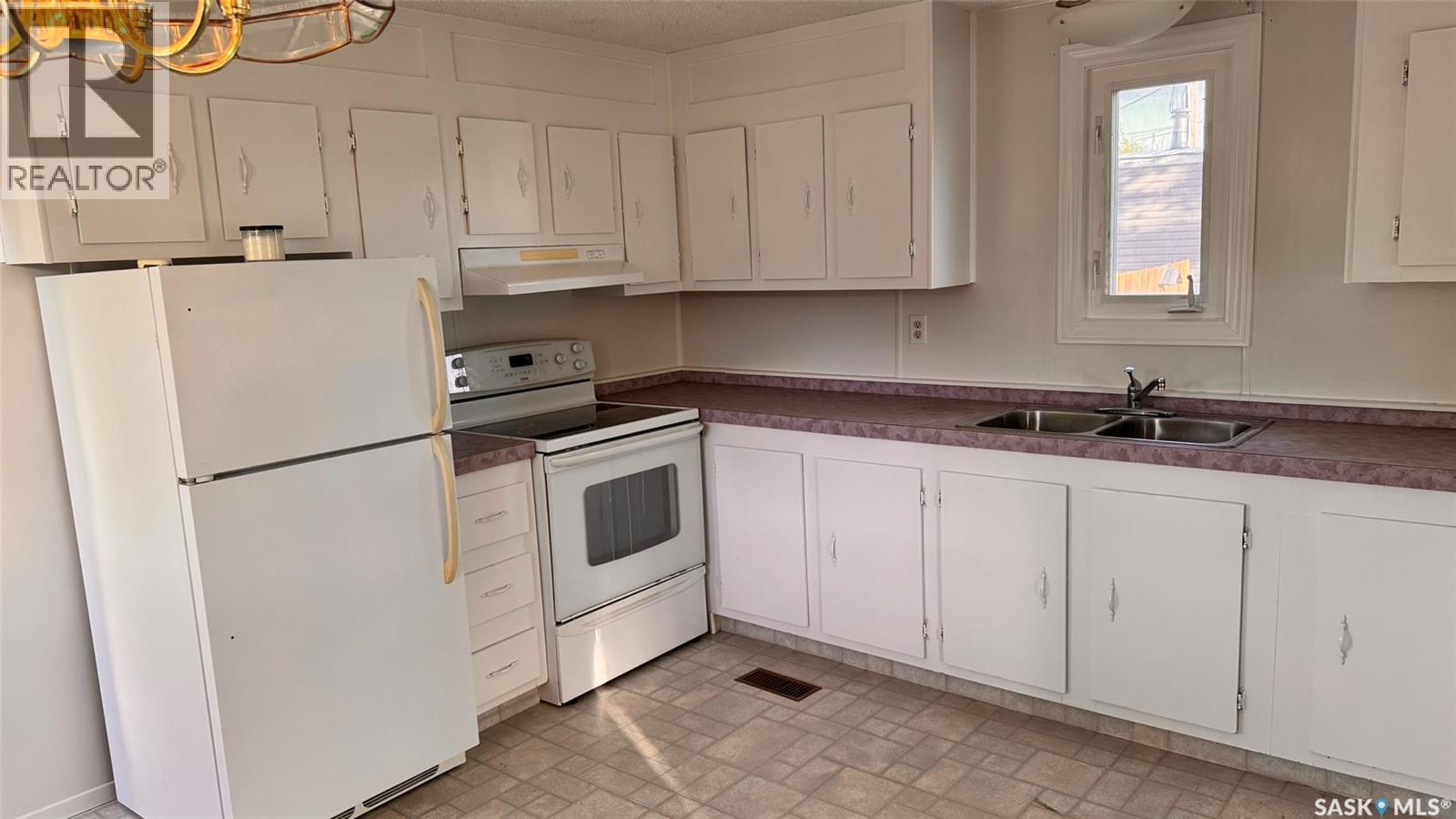 337 Hawkes Street, Balgonie, SK