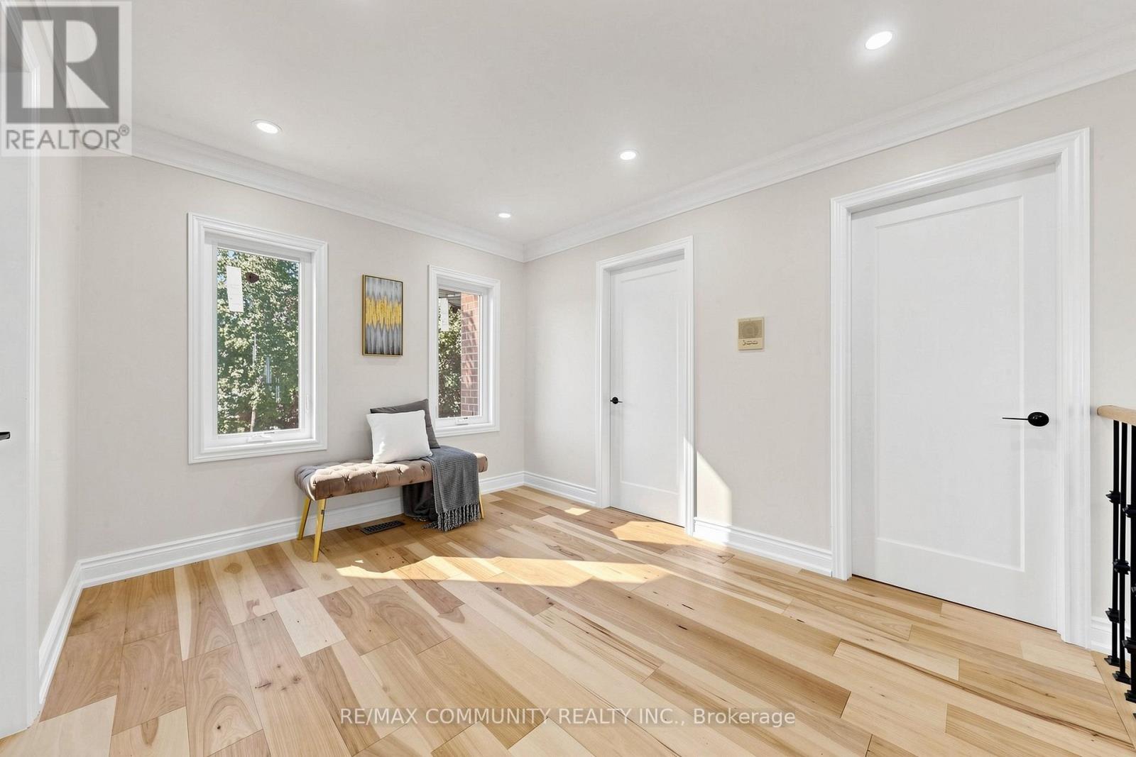 1002 Riverview Crescent, Pickering, ON - Indoor