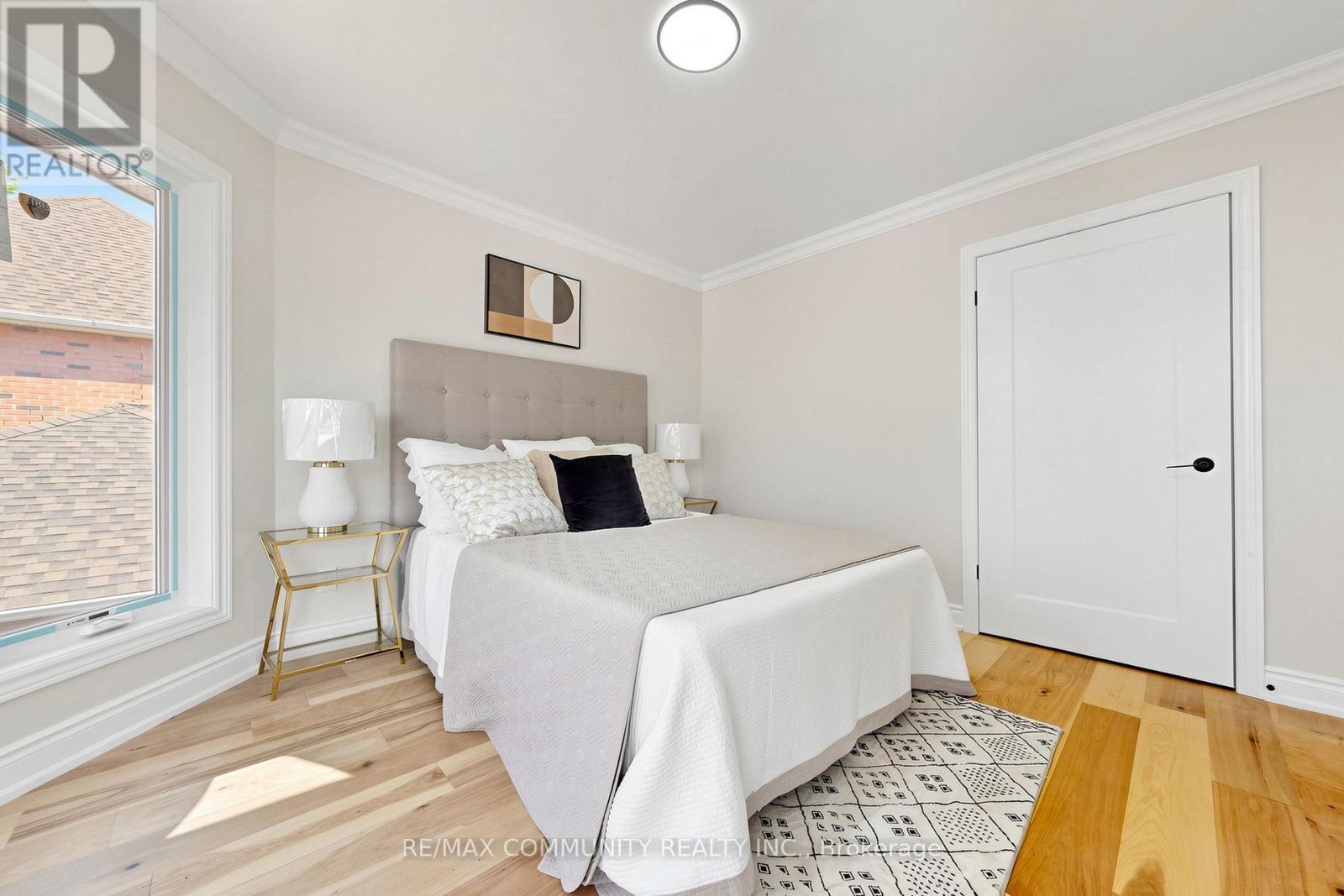 1002 Riverview Crescent, Pickering, ON - Indoor Photo Showing Bedroom