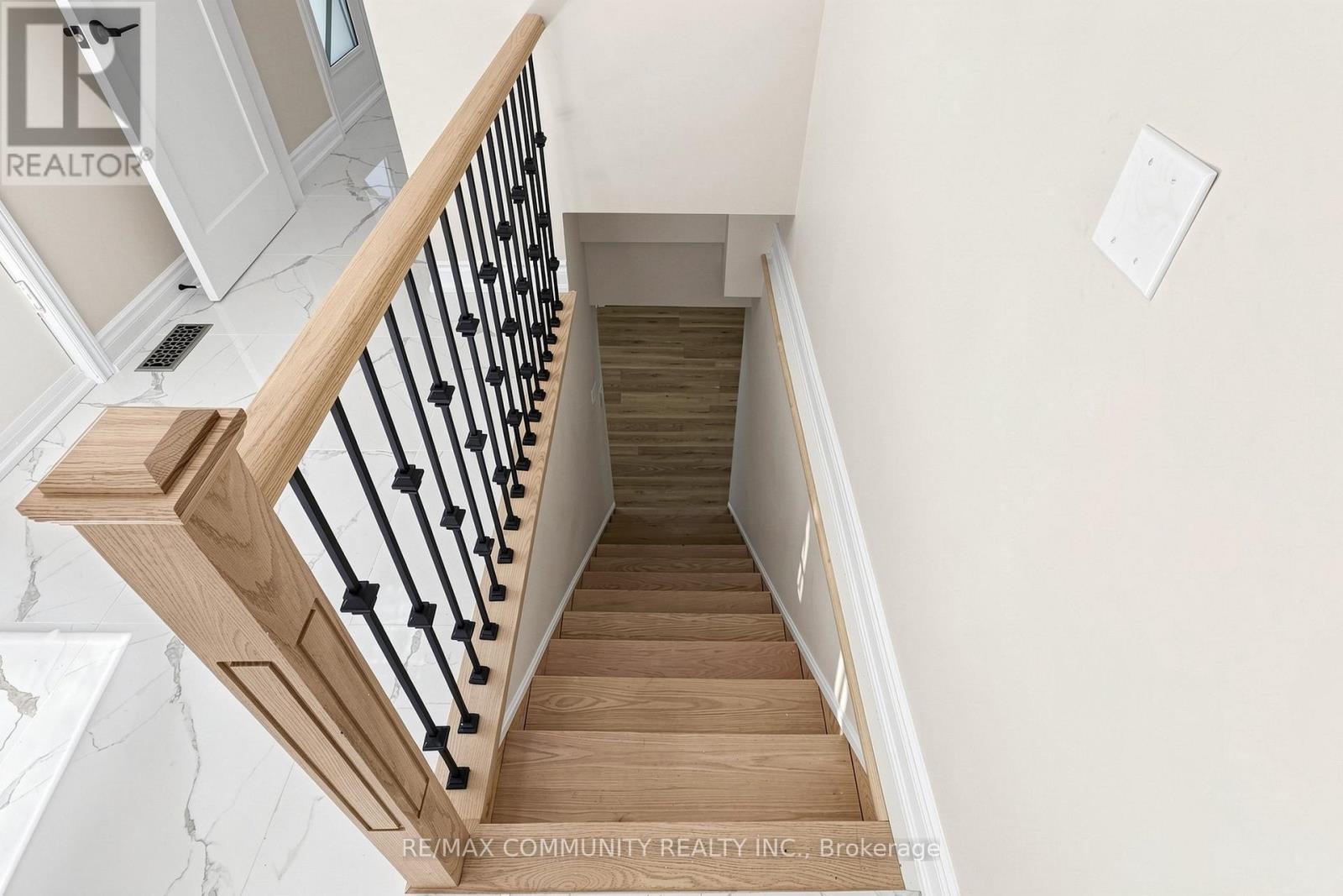 1002 Riverview Crescent, Pickering, ON - Indoor Photo Showing Other Room