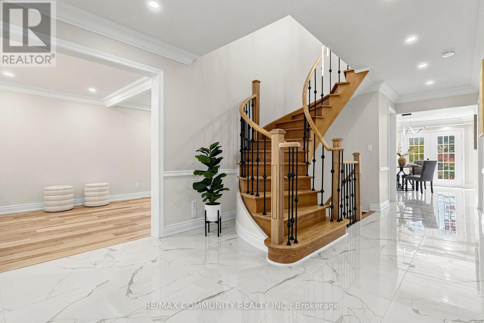 1002 Riverview Crescent, Pickering, ON - Indoor Photo Showing Other Room