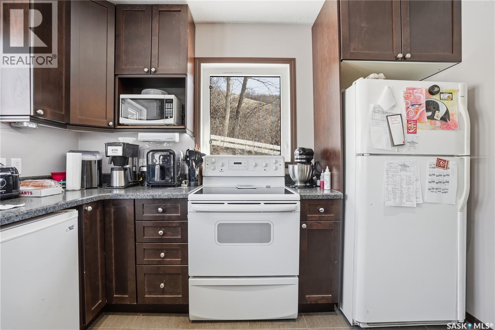 24 Alice Crescent, Marquis Rm No. 191, SK - Indoor Photo Showing Kitchen