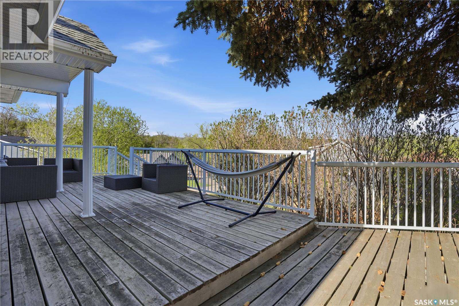 24 Alice Crescent, Marquis Rm No. 191, SK - Outdoor With Deck Patio Veranda With Exterior