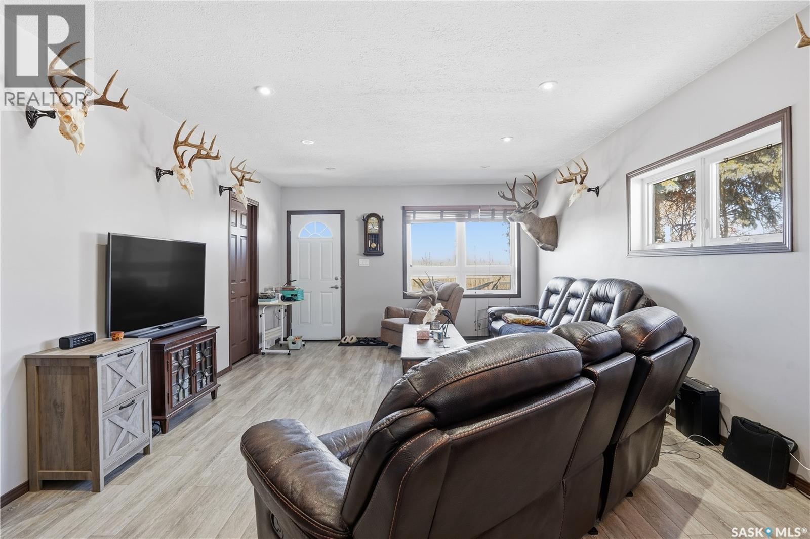 24 Alice Crescent, Marquis Rm No. 191, SK - Indoor Photo Showing Living Room