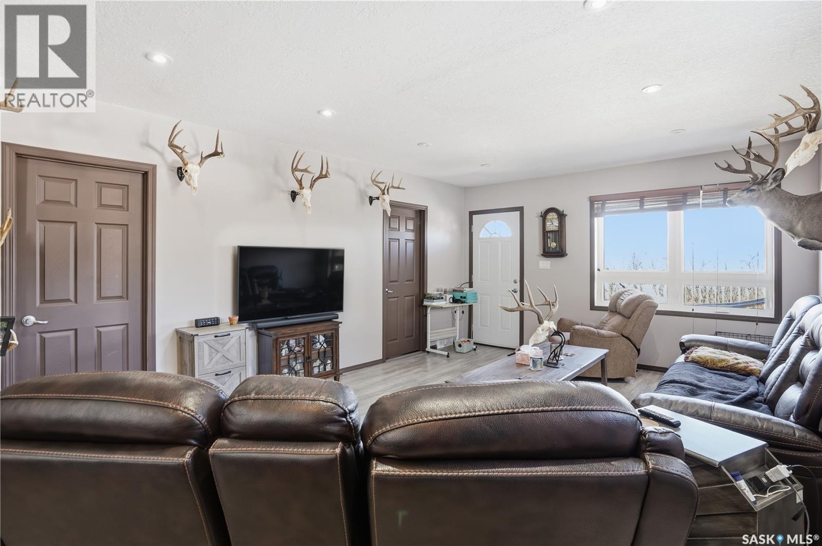 24 Alice Crescent, Marquis Rm No. 191, SK - Indoor Photo Showing Living Room