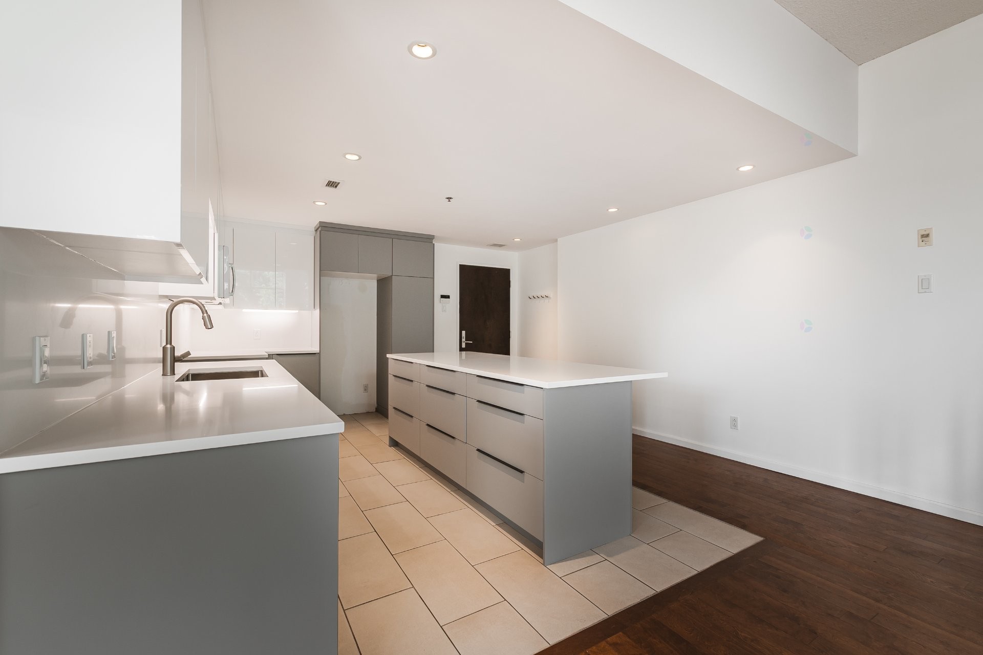 Kitchen - Th123-210 Ch. Du Golf, Montréal (Verdun/Île-Des-Soeurs), QC - Indoor Photo Showing Kitchen