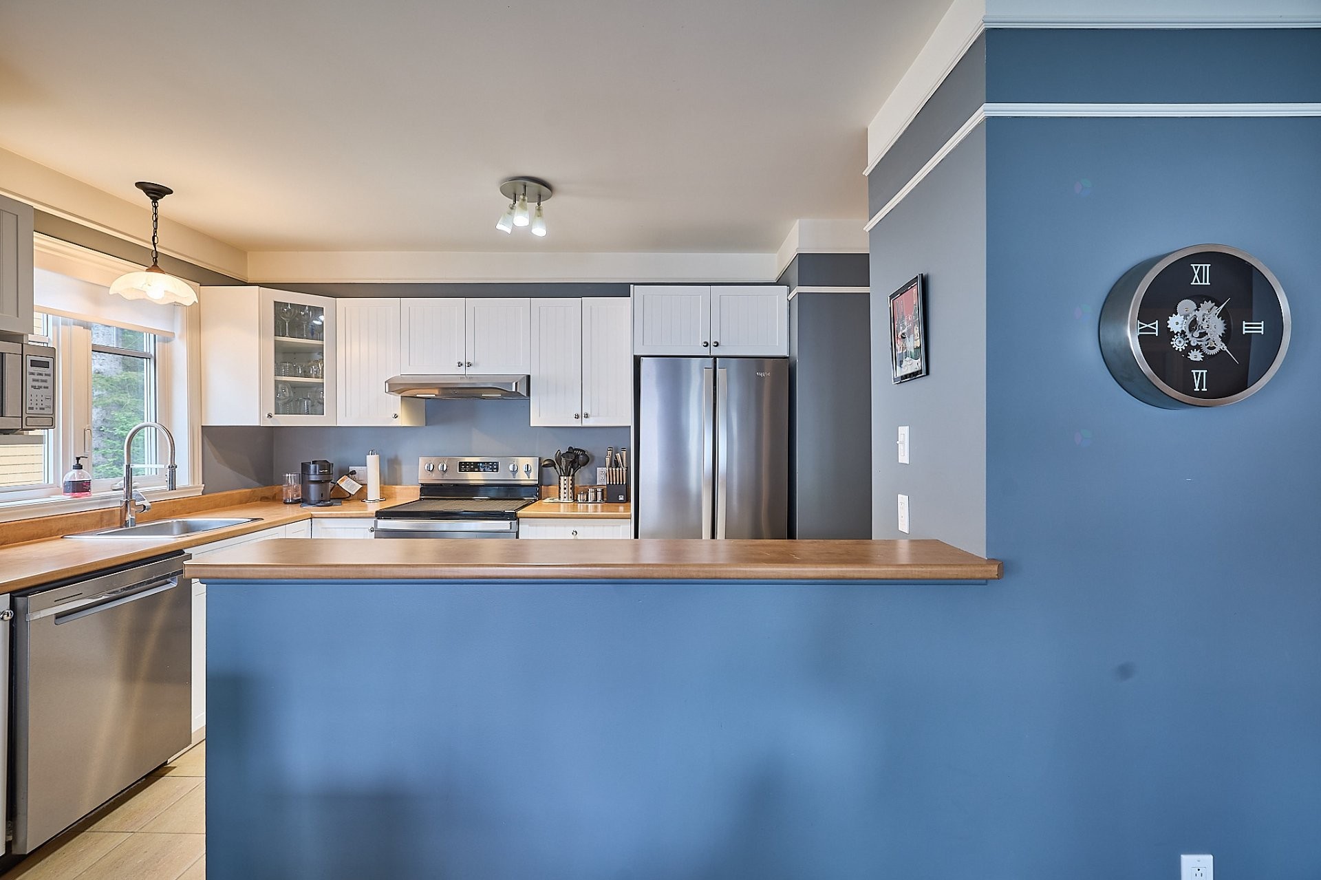 Kitchen - 309 Av. Du Manoir, Saint-Donat, QC - Indoor Photo Showing Kitchen