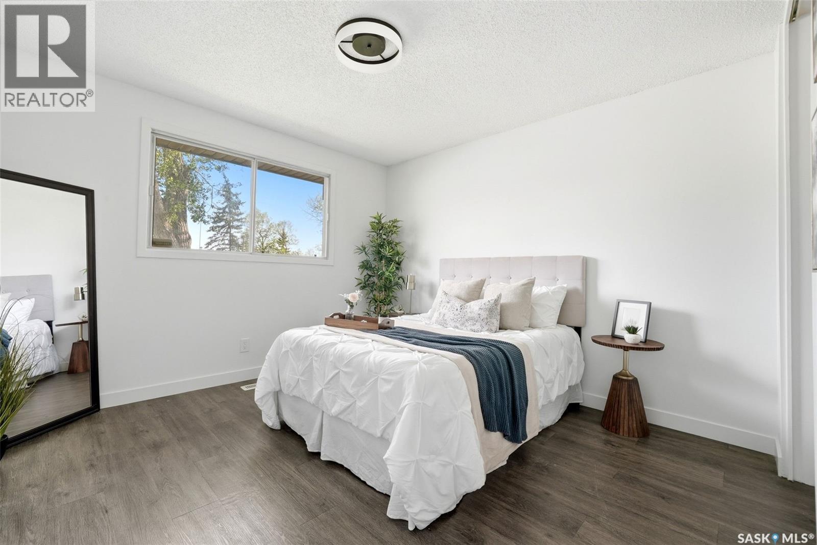 127 Mackenzie Way, Regina, SK - Indoor Photo Showing Bedroom