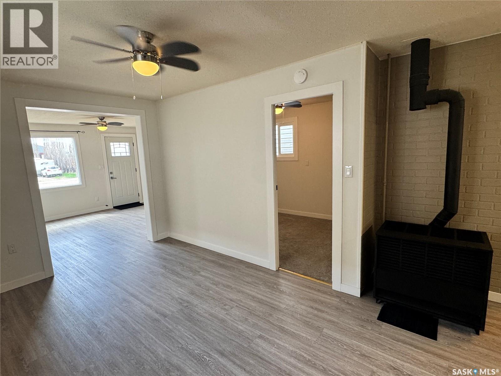 127 2Nd Avenue W, Biggar, SK - Indoor Photo Showing Other Room