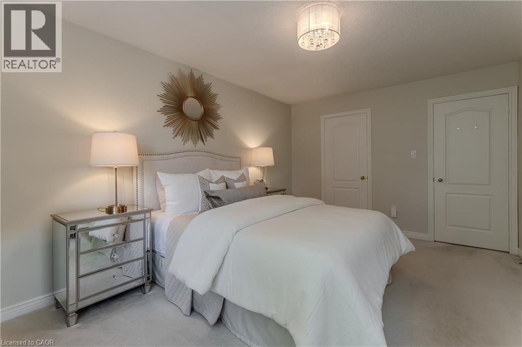 4153 Arbourfield Drive, Burlington, ON - Indoor Photo Showing Bedroom