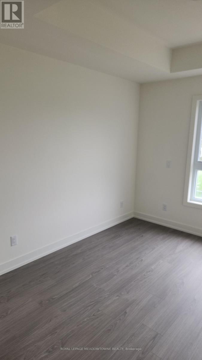 204A - 16 Melbourne Avenue, St. Catharines, ON - Indoor Photo Showing Other Room