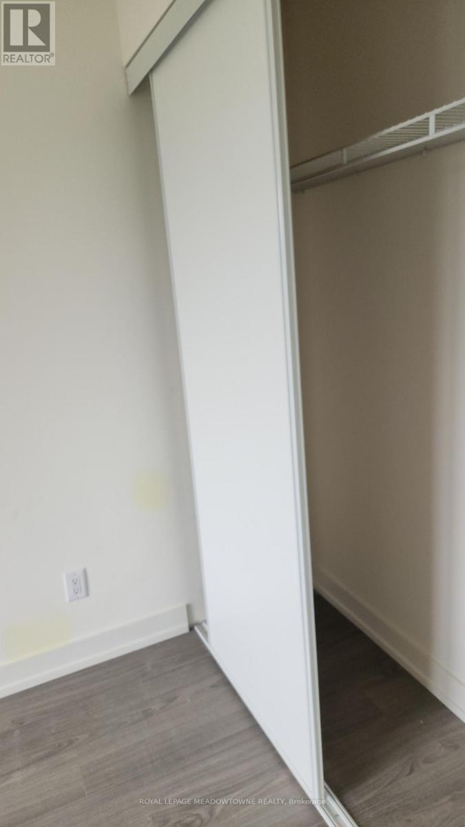 204A - 16 Melbourne Avenue, St. Catharines, ON - Indoor