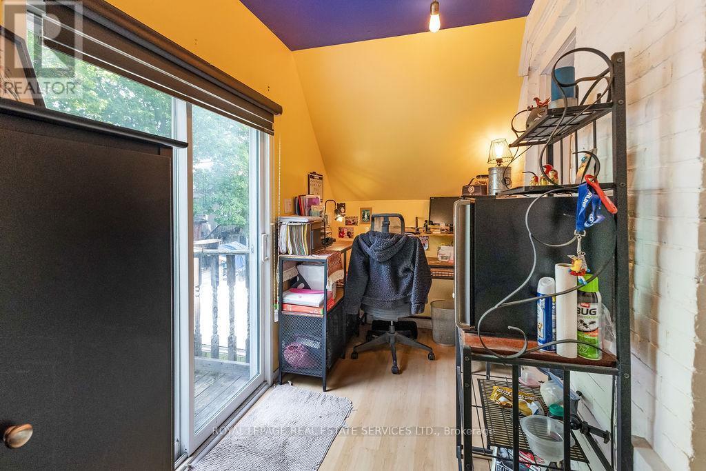 100 Wentworth Street S, Hamilton, ON - Indoor Photo Showing Other Room