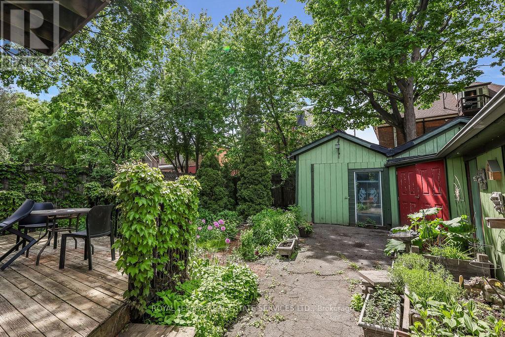 100 Wentworth Street S, Hamilton, ON - Outdoor With Deck Patio Veranda