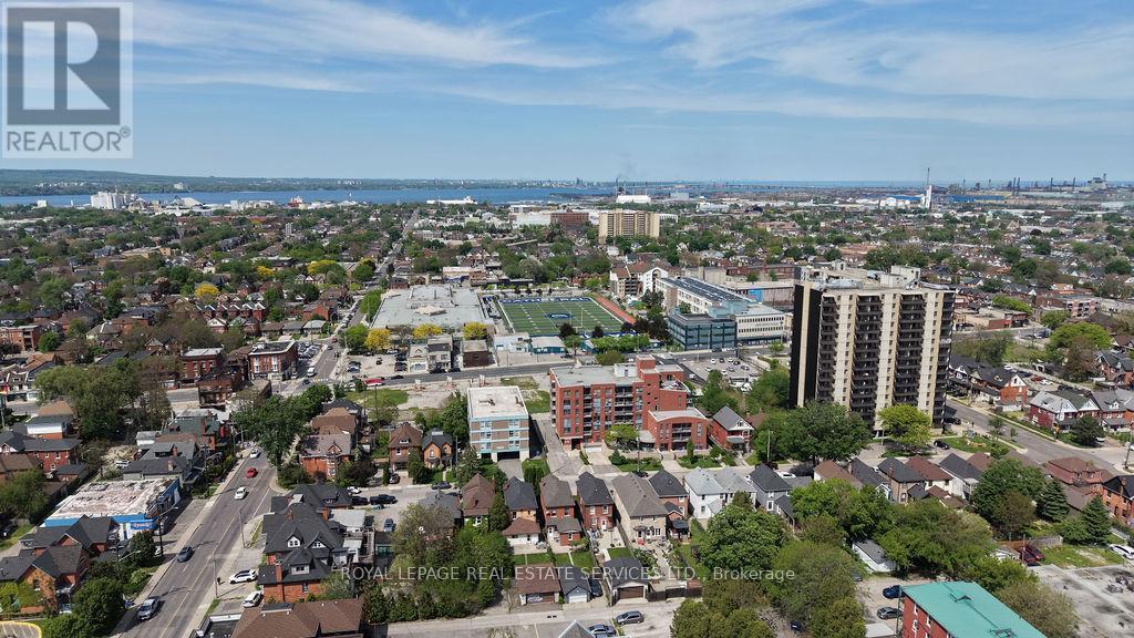 100 Wentworth Street S, Hamilton, ON - Outdoor With View