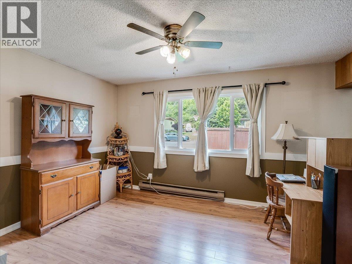 609 201St Avenue, Castlegar, BC - Indoor Photo Showing Other Room