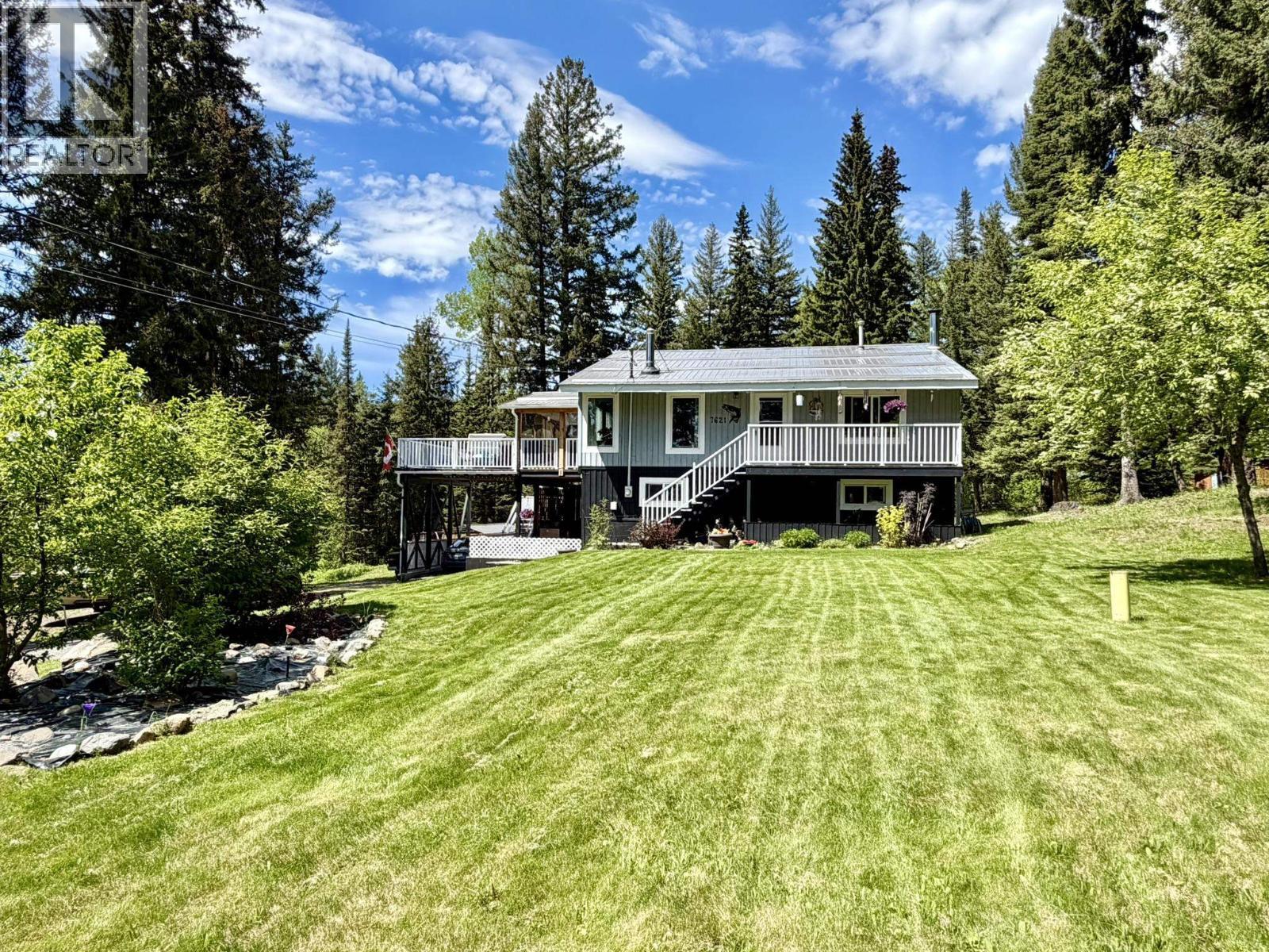 7621 Pettyjohn Road, Deka Lake / Sulphurous / Hathaway Lakes, BC - Outdoor With Deck Patio Veranda