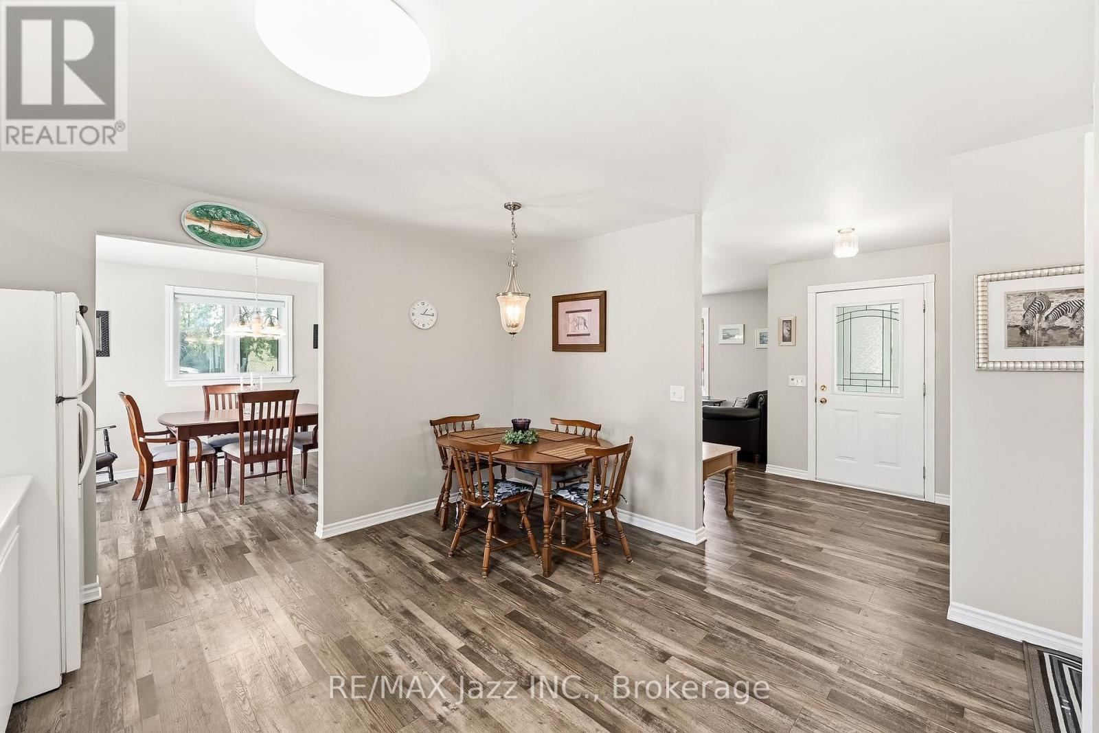 5492 Hwy 620, Wollaston, ON - Indoor Photo Showing Dining Room